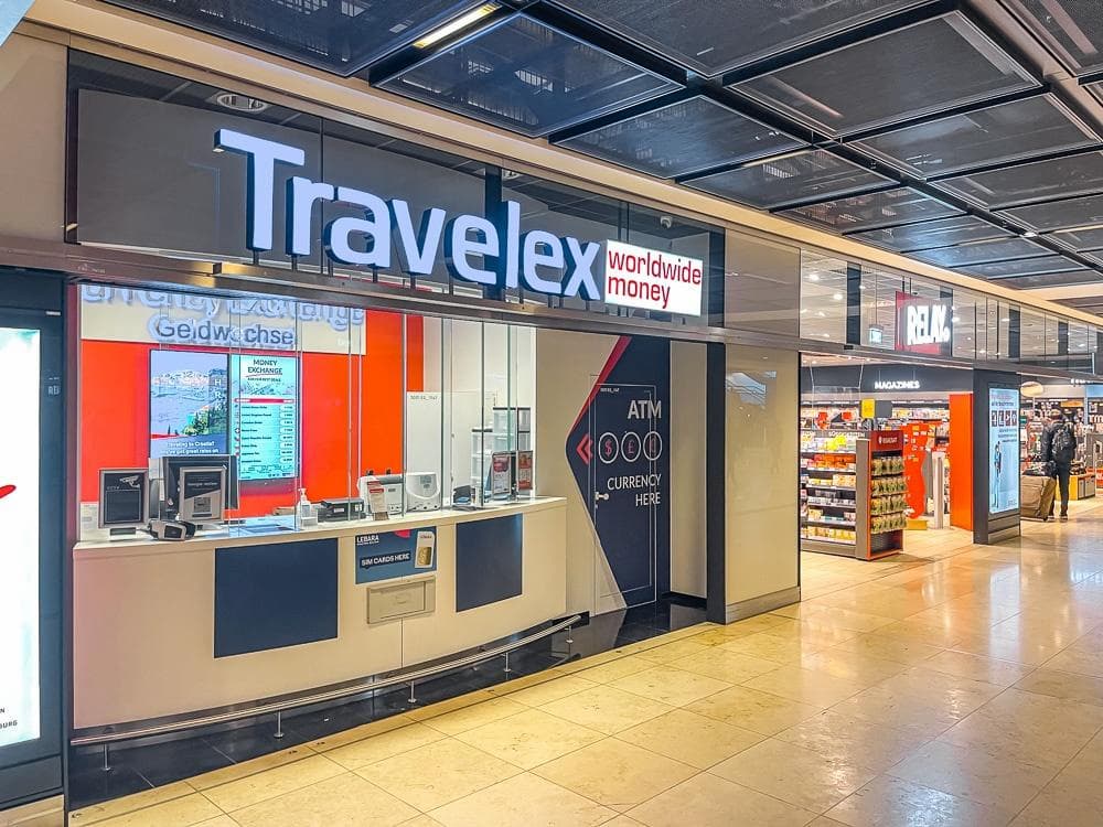 Buying SIM Card at Brandenburg Airport - Travelex