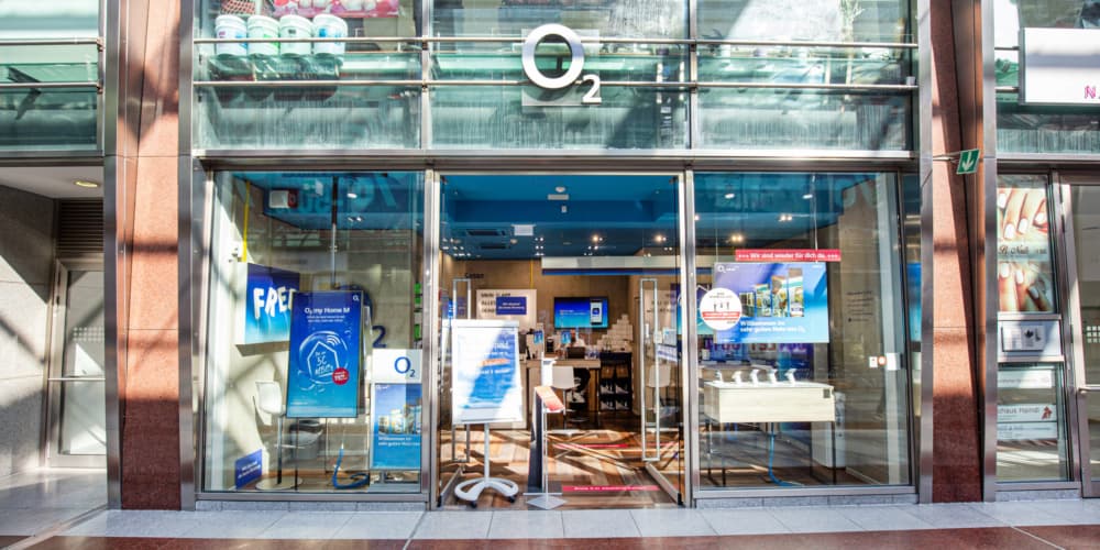 O2 Germany SIM Card - Retail Store